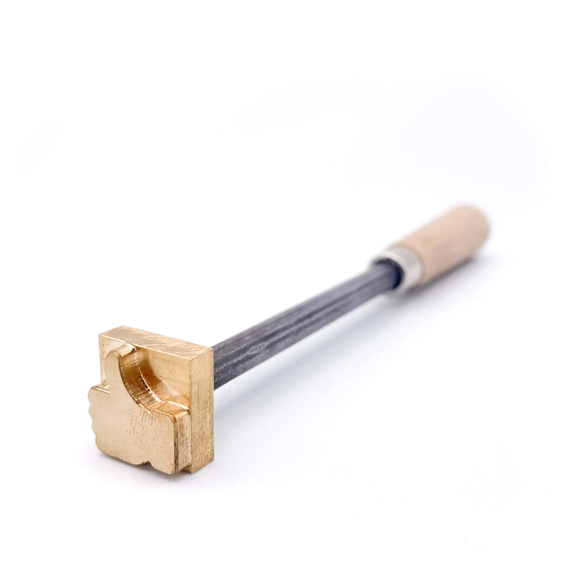 Mini Brandstempel mit Like (Daumen hoch) an einen Eisenstab mit Holzgriff angeschraubt