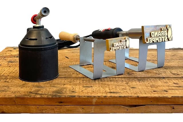 Vergleichbild elektrischer Brennkolben, Gasbrenner und externer Brenner.